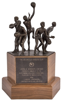 1991 Los Angeles Athletic Club John R. Wooden Award Presented To Larry Johnson